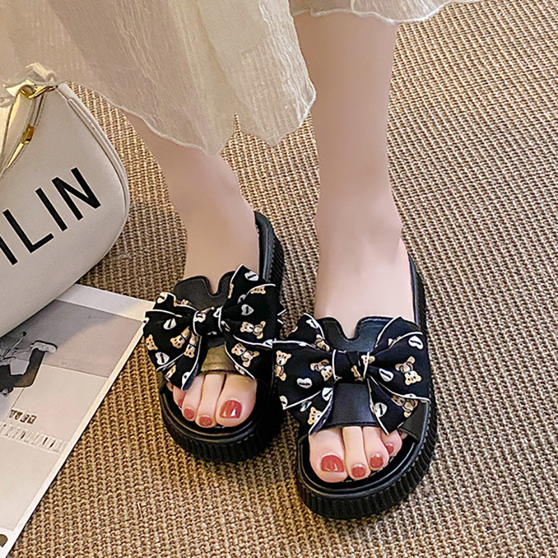 15 Slippers #23121502