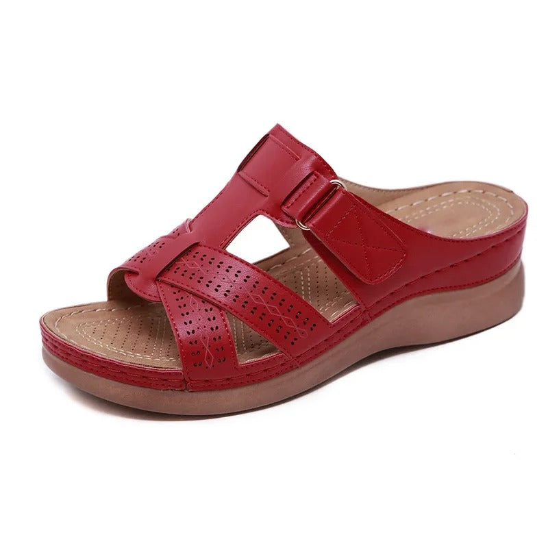 15 Slippers #24070808