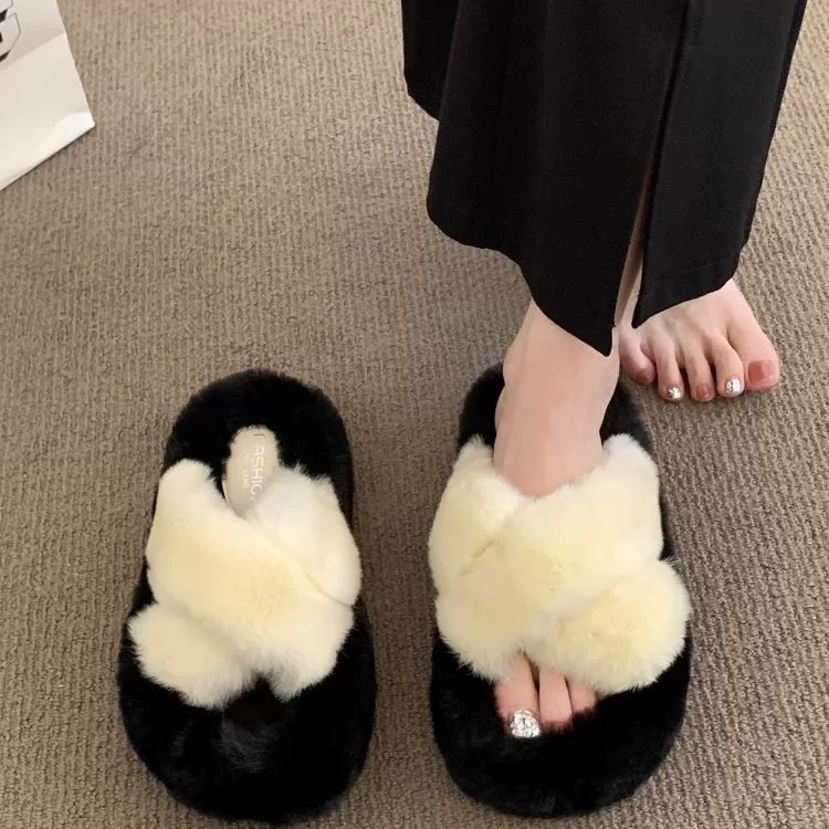 Slippers #25092708 With box