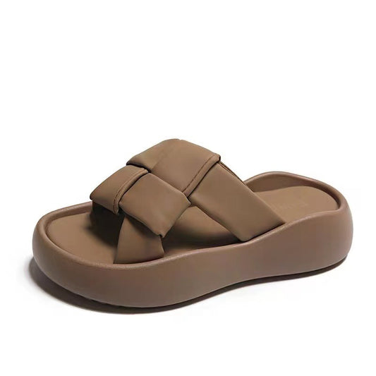 15 Slippers #25040405