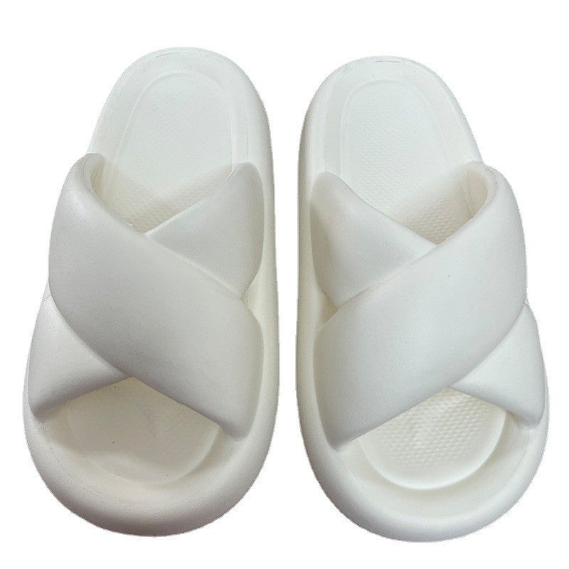 15 Slippers #23121601