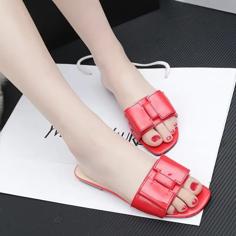 15 Slippers #23123003