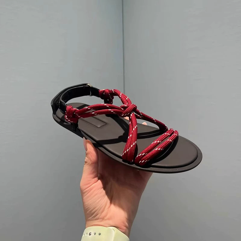 15 Slippers #25040501