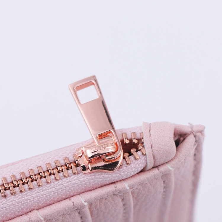 wallet #24100303