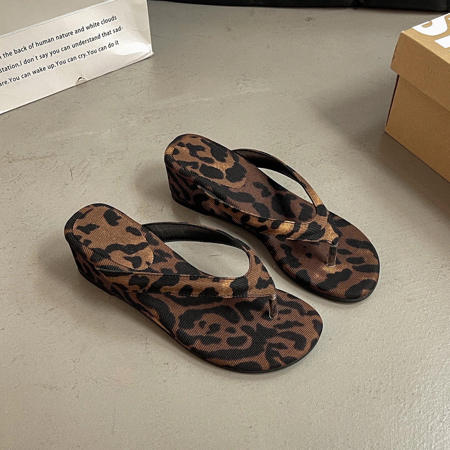 15 Slippers #25051001