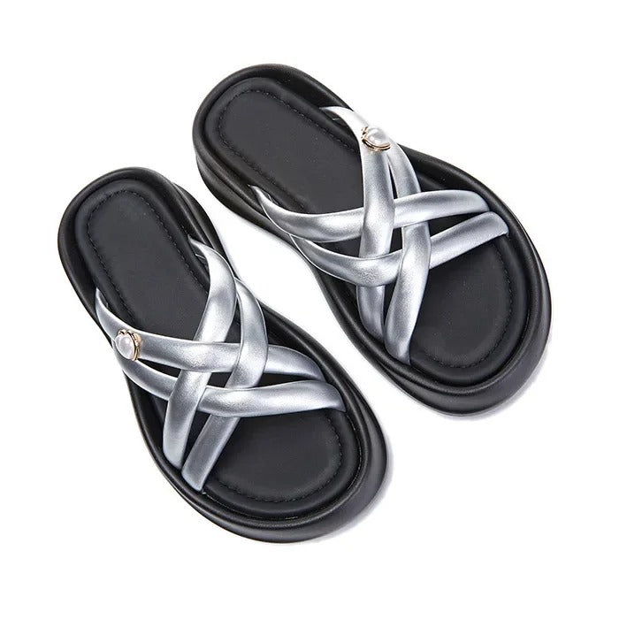 15 Slippers #24061705
