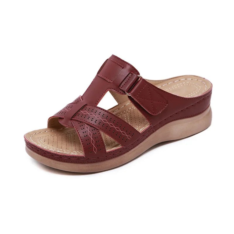 15 Slippers #24070808