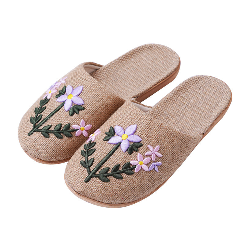 15 Slippers #24060104