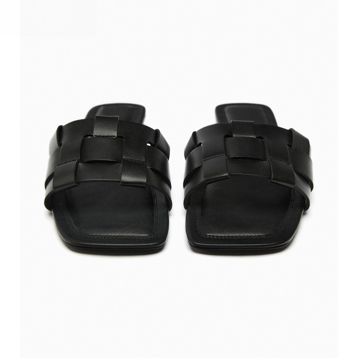 15 Slippers #24042501
