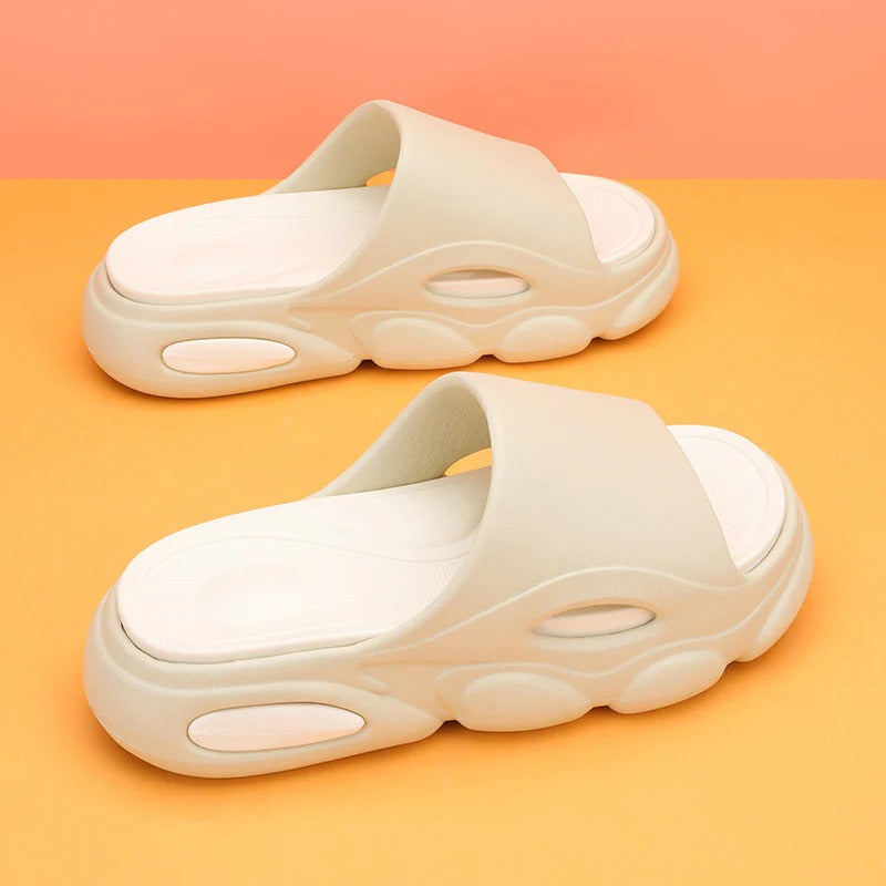15 Slippers #24072403