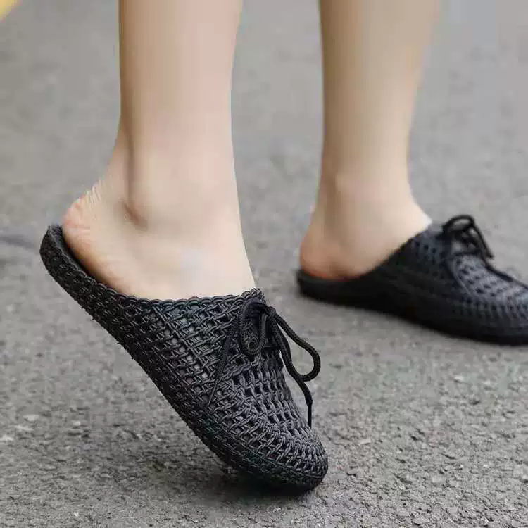 15 Slippers #25040202