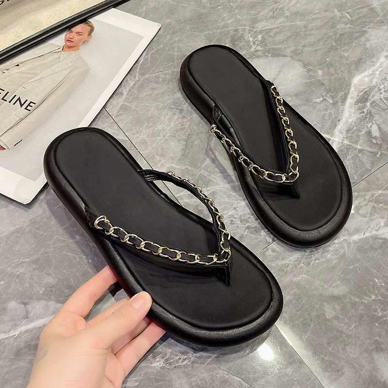 580 Slippers #25030901