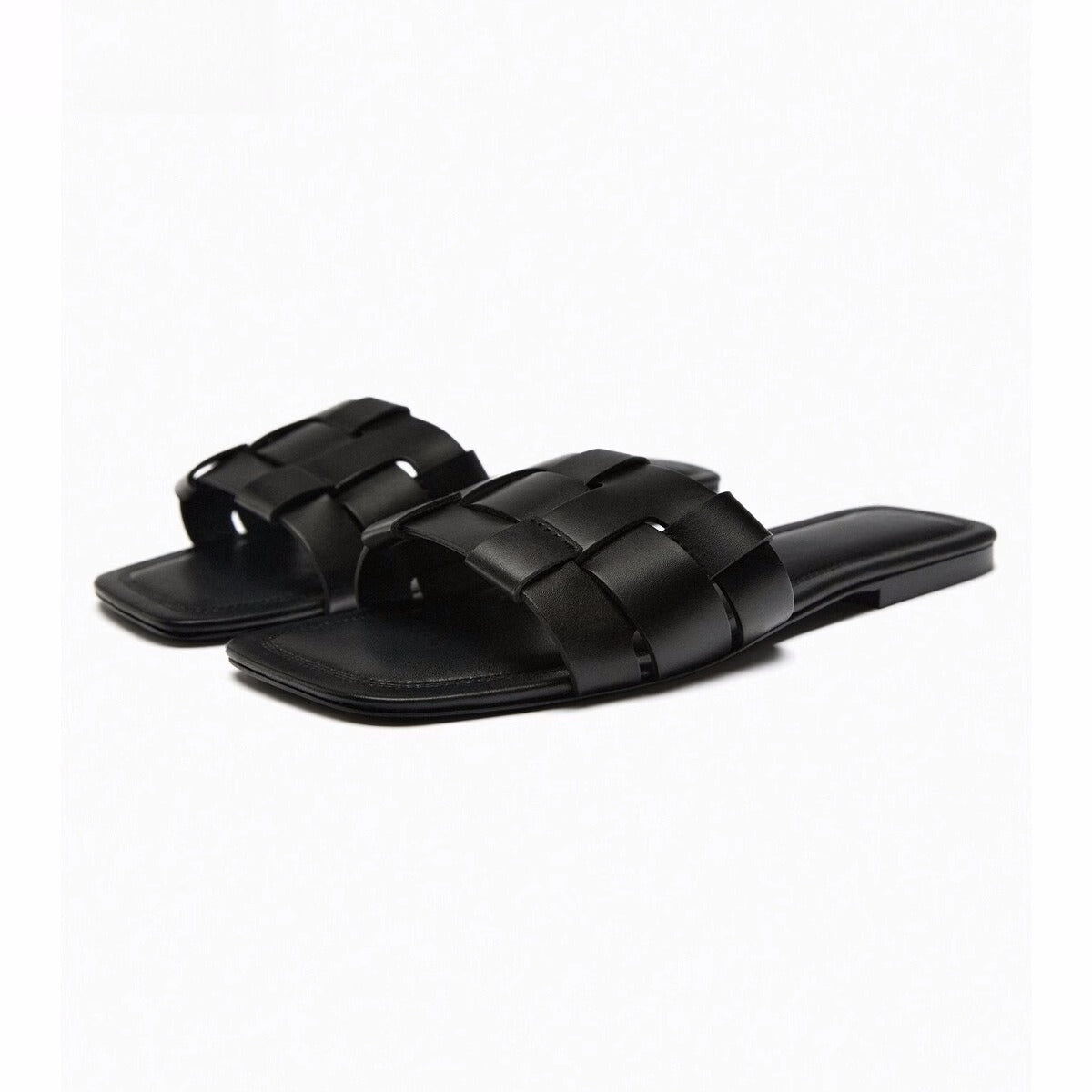 15 Slippers #24042501