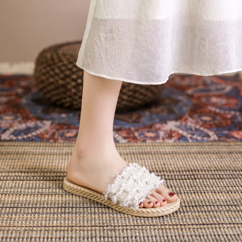 15 Slippers #24052902