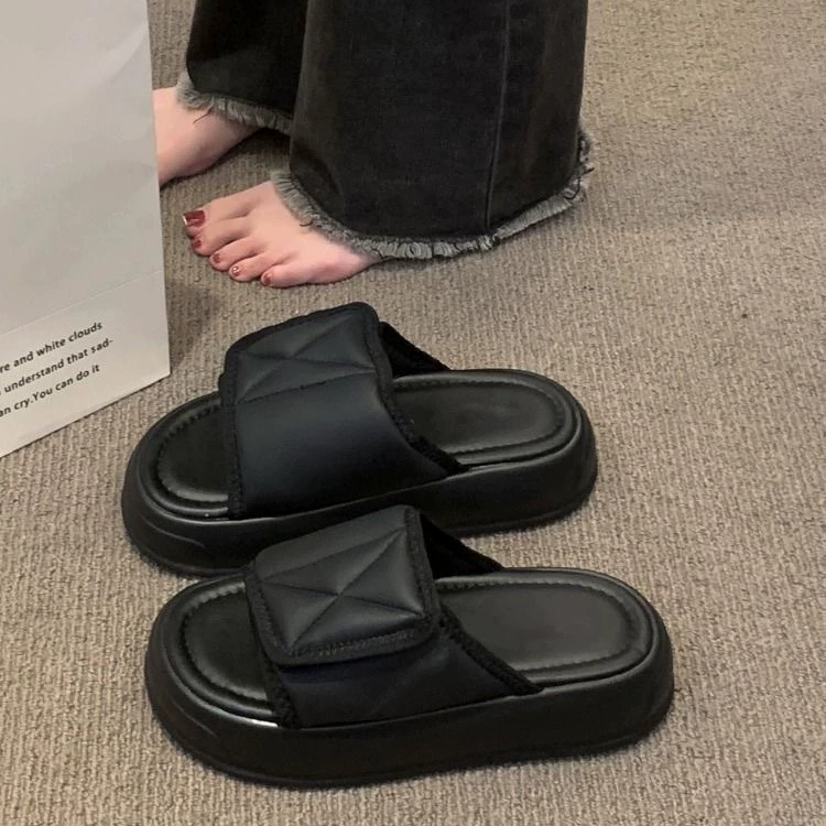 Slippers #25051505
