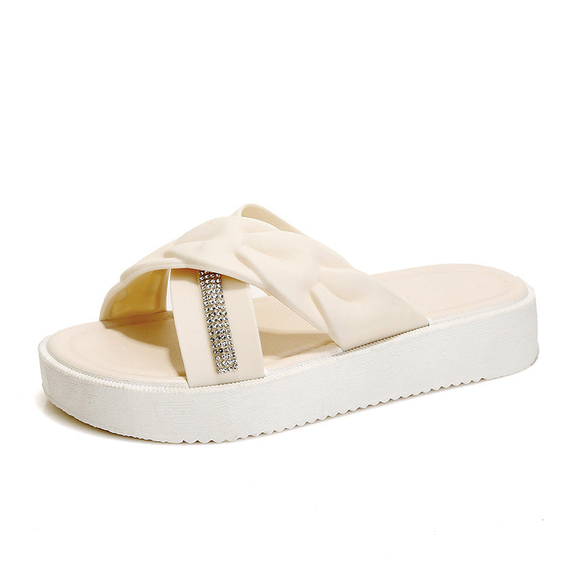 15 Slippers #24031102