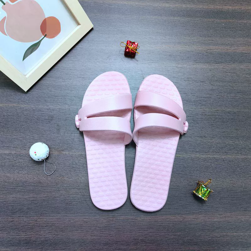 15 Slippers #25022403