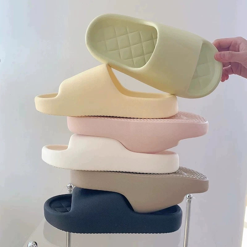 SB Slippers #25031704