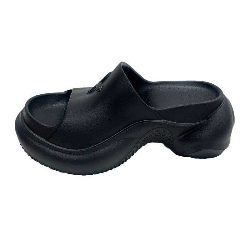 Slippers #26022502